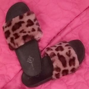 LEOPARD FAUX FUR Sandals Slides SUPER Soft